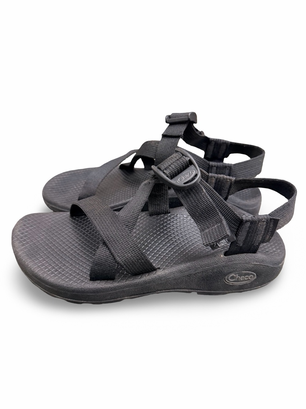 Chaco Black Strappy Z/1 Classic Black Sandals Size 6
